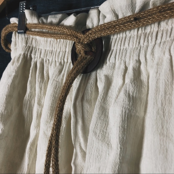 💥24 HR CLEAR-OUT💥 Zara Mini Bubble Skirt - Picture 4 of 4
